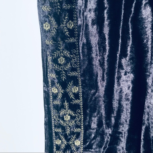 WORLD MARKET SIZE Small Medium Pants Black Velour Wide Leg Embroider SKU# 545016 - Picture 7 of 13